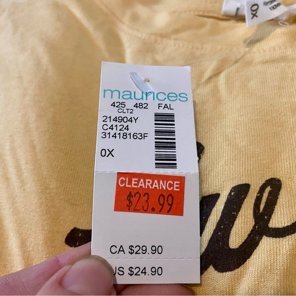 Maurice’s super soft yellow t-shirt, “Aw Shucks” with corn on the cob design. 0x - Picture 2 of 6